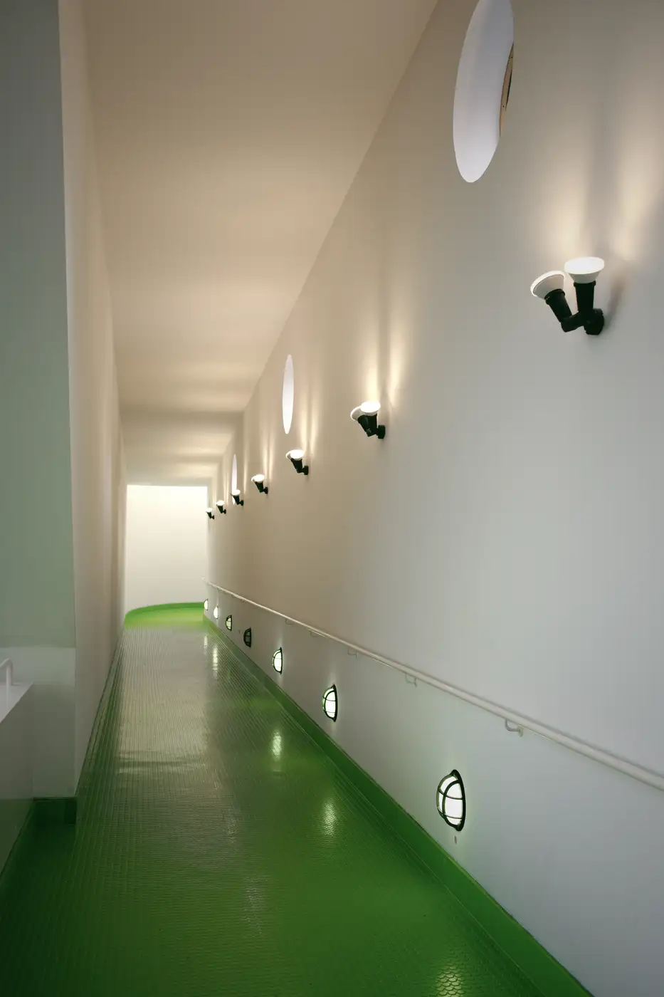 Staatsgalerie Der grüne Noppenboden